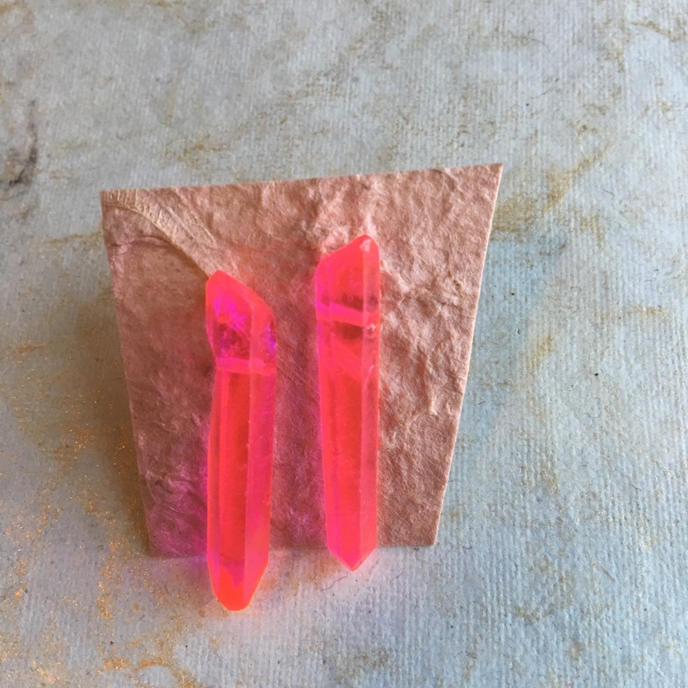 Handmade Crystal Point Earrings - Pink